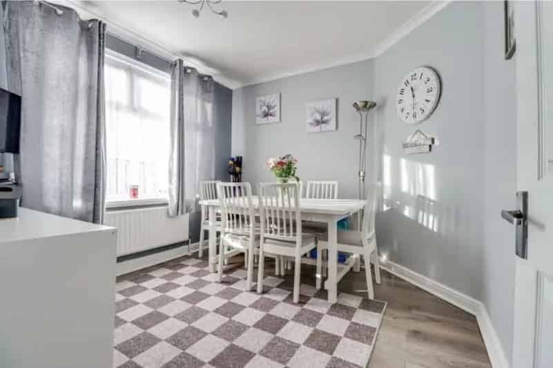 Three Four Bedroom Semi Detached House with Garage Near Becontree Barking Riverside
