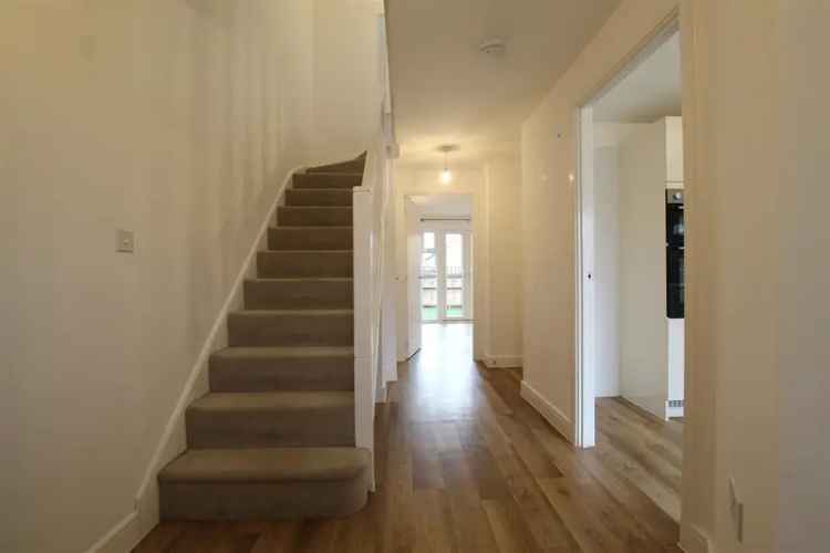 4 Bedroom Townhouse to Rent Near Cambridge