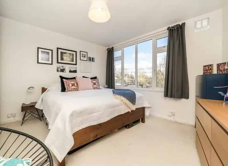 Bright 2 Double Bedroom Apartment Near St Margarets Station