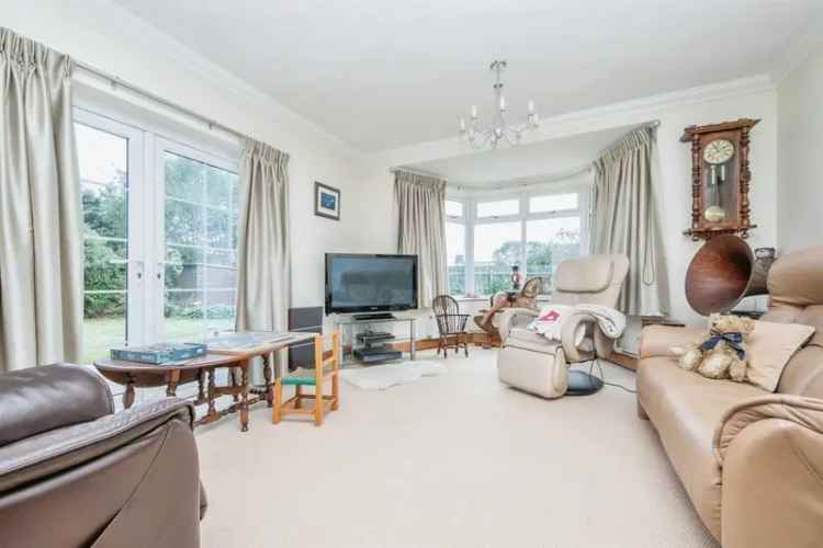 House For Sale in Ferry Road, East Suffolk, England