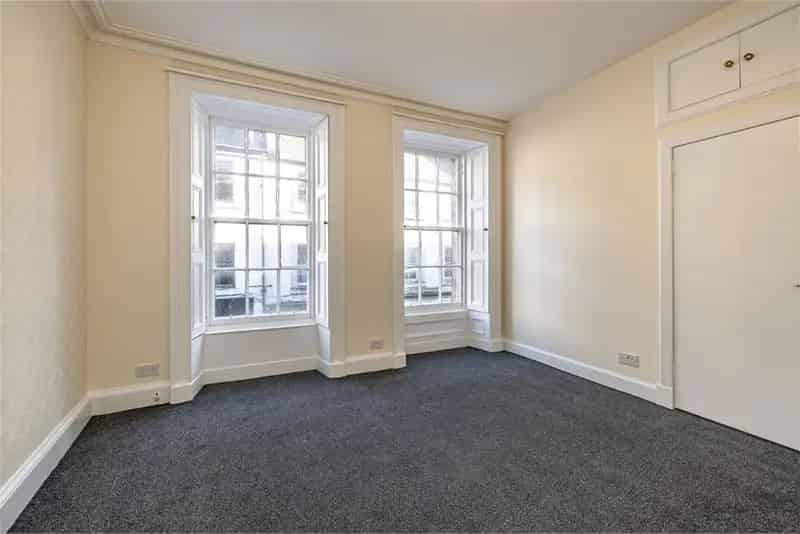 1 Bed Flat Kelso - Refurbished Apartment - Ideal First Time Buy or Investment