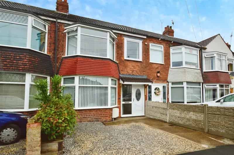 3 Bedroom Terraced House For Sale