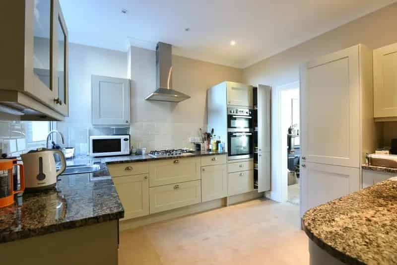 Four Bedroom Semi-Detached House Hilly Fields Brockley