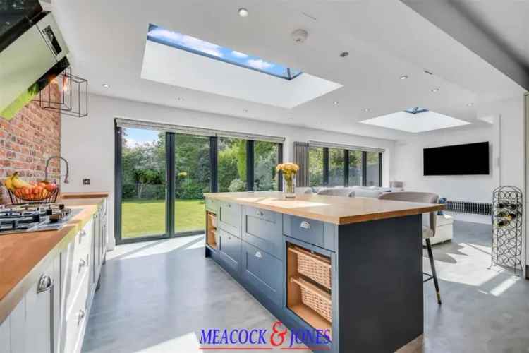4 Bedroom Semi-Detached House For Sale