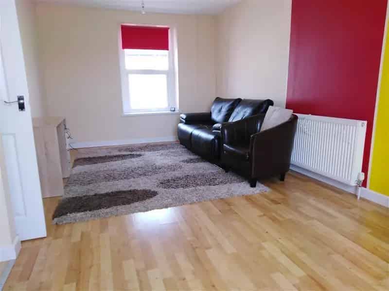 1 Bedroom Flat Swansea City Centre
