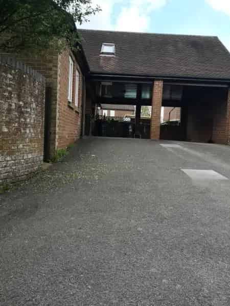 2 Bed Bungalow Wet Room Gardens Off Road Parking Carport Multi Swap
