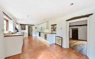 Character Detached House with Extensive Grounds and Family Living