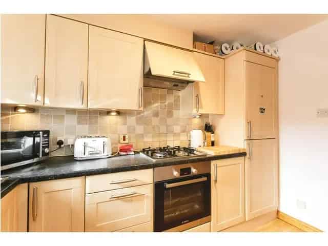 2 Bedroom Flat for Sale in Aberdeen Pittodrie