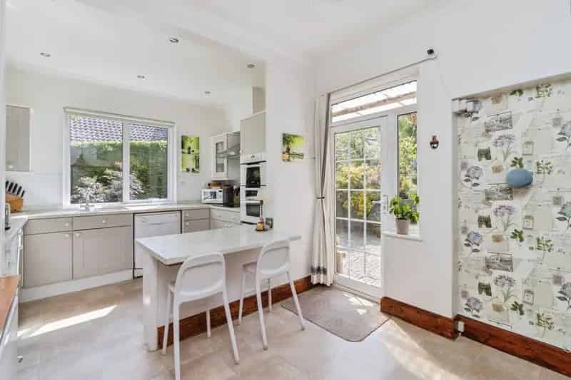3 Bedroom Chalet Bungalow in Minehead with Stunning Sea Views