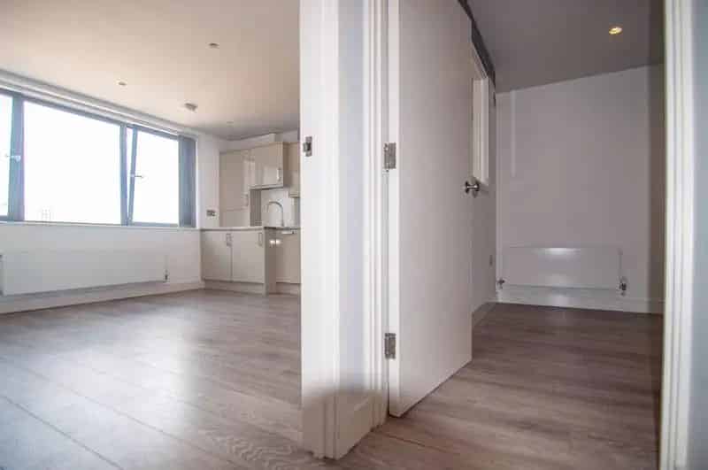 1 Bedroom Flat Bristol City View Southey House