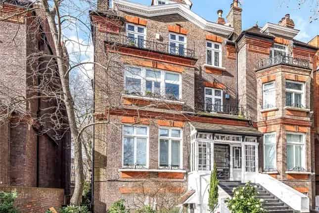 Hampstead Flat for Sale 2 Beds First Floor Garden Flat NW3