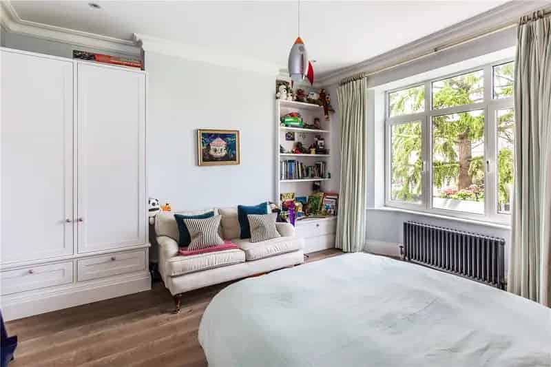 5 Bedroom House in Putney with River Views and Swimming Pool