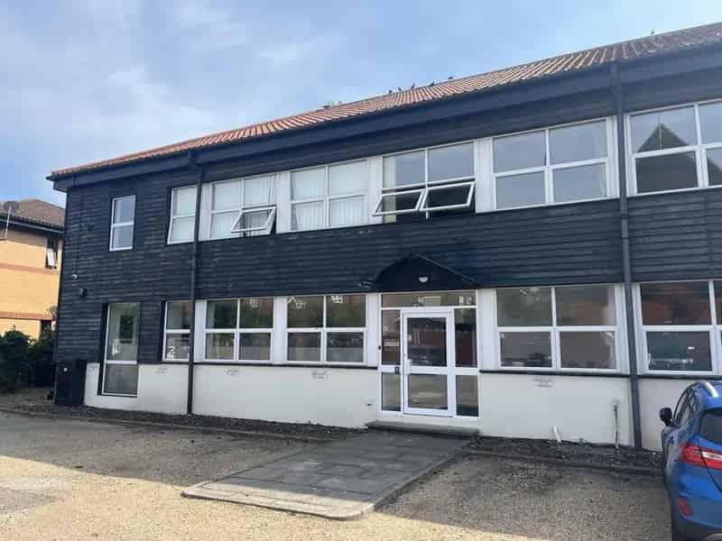 Self Contained Office Suite with 5 Parking Spaces