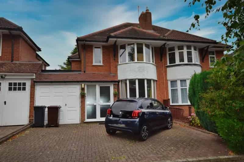 3 Bedroom House For Sale