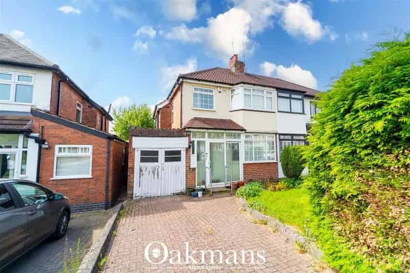Three Bedroom House For Sale Near Harborne No Upward Chain