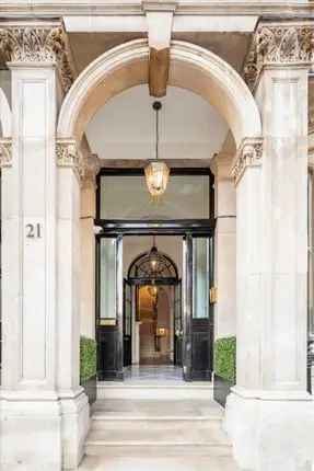 Luxury Maisonette for Sale in Ennismore Gardens Knightsbridge