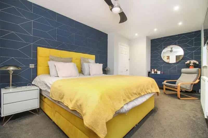 4 bed house for sale