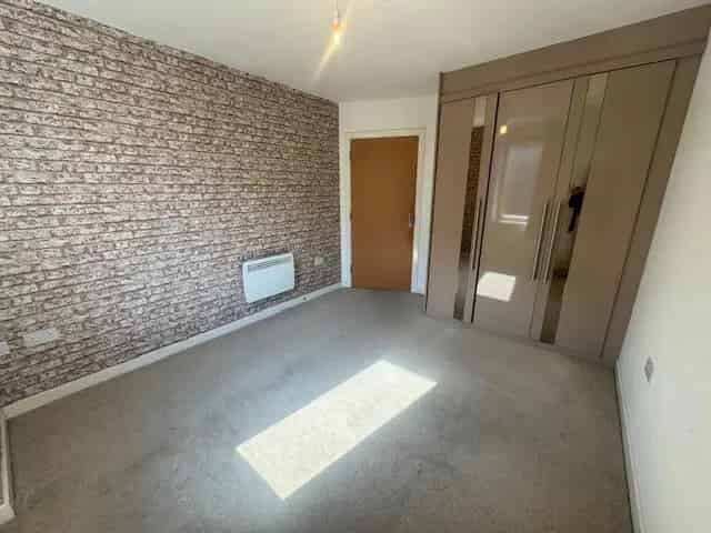 2 Bedroom Flat Near Temple Meads Cabot Circus Zero Deposit Gym Roof Terrace