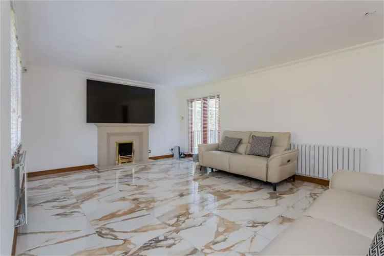 4 Bed Detached House with 3 Reception Rooms Near Golf Course