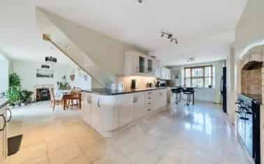 Spacious 5-Bed Detached House with Garden and Paddock