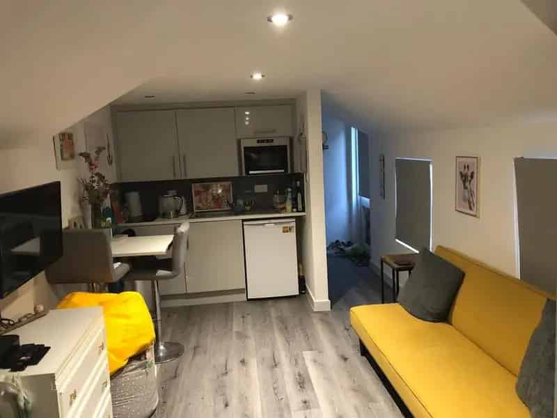 Studio to Rent