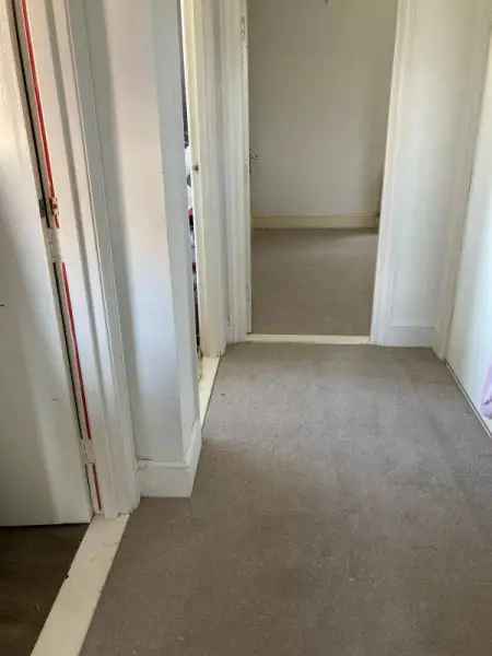 Flat For Rent in Hastings, England