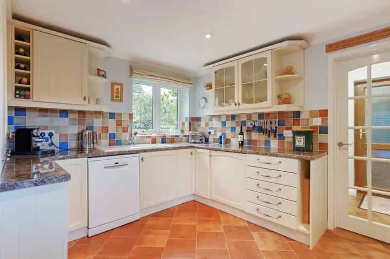 4 Bedroom Detached House for Sale in Arlingham