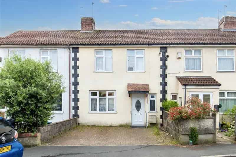 2 Bedroom Terraced House for Sale - Renovation Project