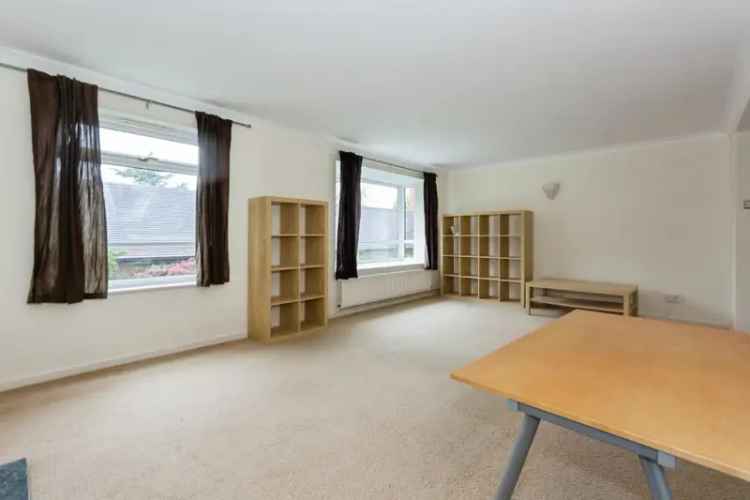 2 Bedroom Flat For Sale in Solihull
