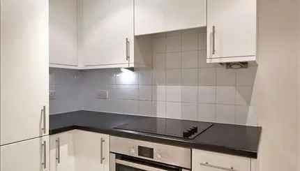 Flat to rent in Pelham Court, Fulham Road, Chelsea SW3