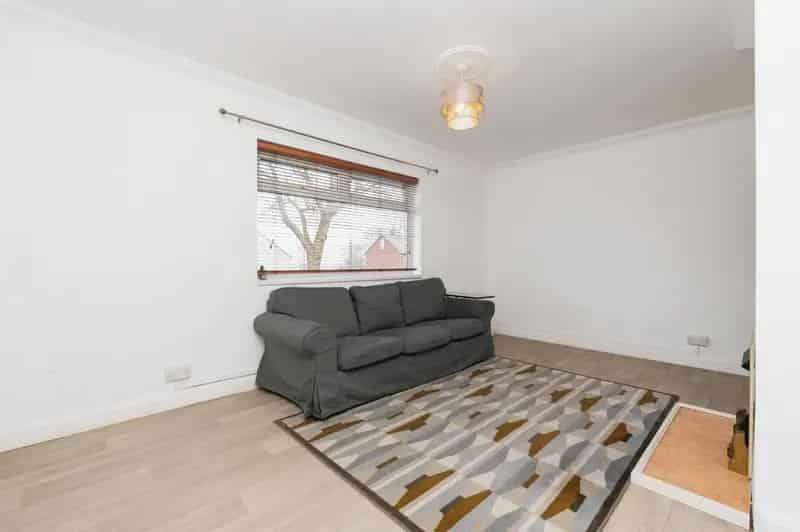 First Time Buyer Home Bristol Two Double Bedrooms Family Bathroom
