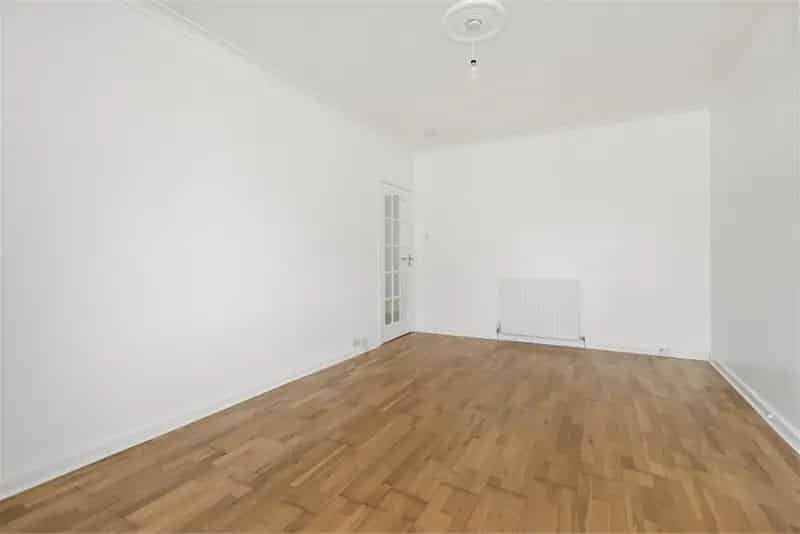 3 Bed Flat Lower with 2 Reception Rooms Edinburgh