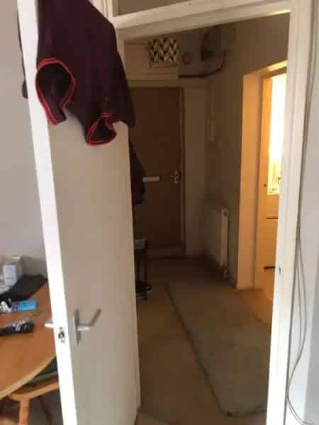 Flat Near Town with Easy Beach Access