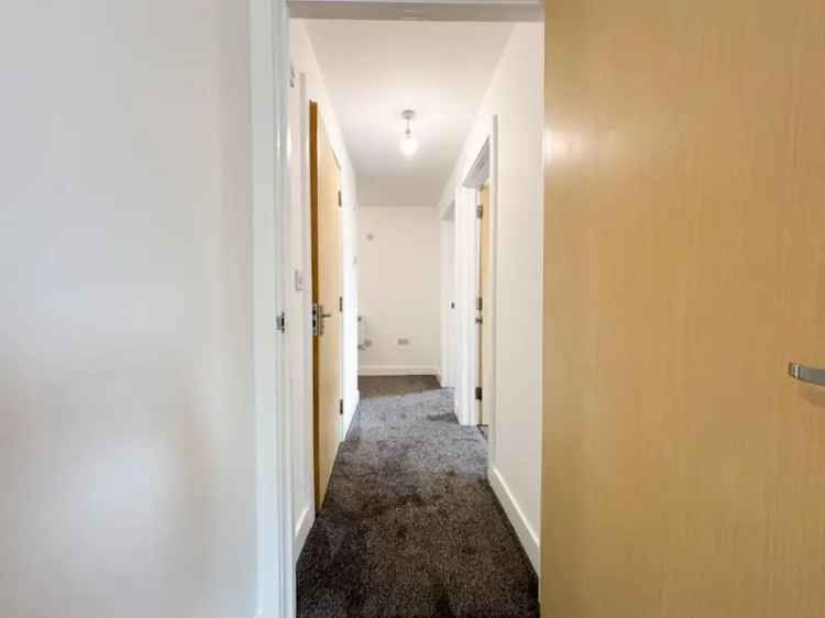 2 Bed Flat for Sale in Hollybrook Park Kingswood