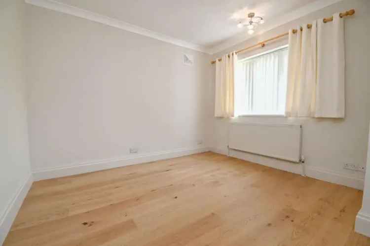 4 Bed Detached House for Sale - Spacious Family Home