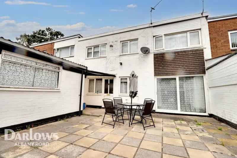 3 Bedroom Terraced House For Sale