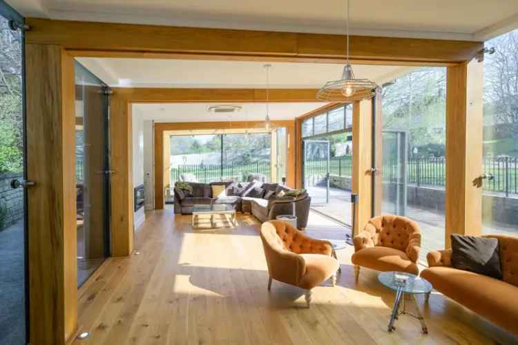 3 Bedroom Garden Flat for Sale in Bath