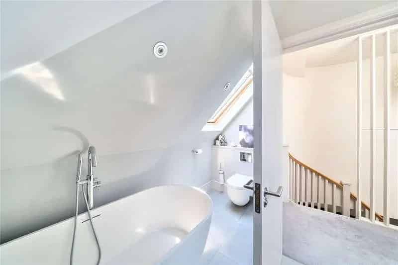 4 Bed Detached House For Sale Near Muswell Hill Broadway