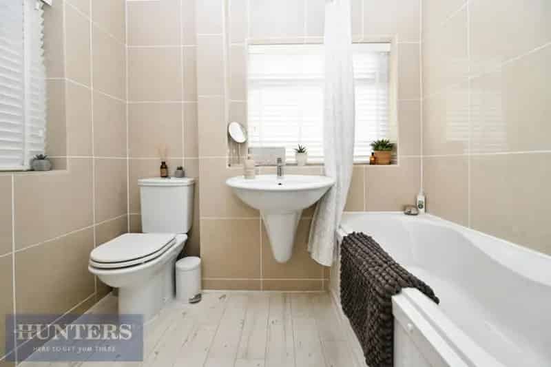 3 Bed Detached House for Sale in Guiseley