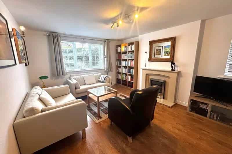 3 Bed Detached House Aston Clinton Furnished Garden Garage Available August 2025