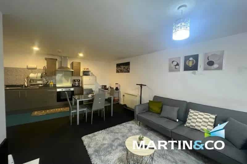 2 Bedroom Flat For Sale Wakefield City Centre