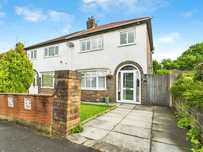 3 Bed Semi-Detached House Freehold Quiet Cul-de-sac Family Home