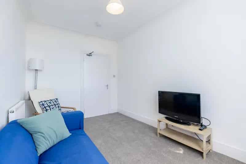 Spacious 3-Bedroom Rosemount Apartment HMO License Buy-to-Let