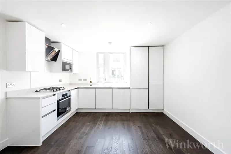 2 bedroom flat/apartment in London