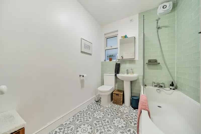 2-Bedroom Victorian Garden Flat Near Brockley and Nunhead