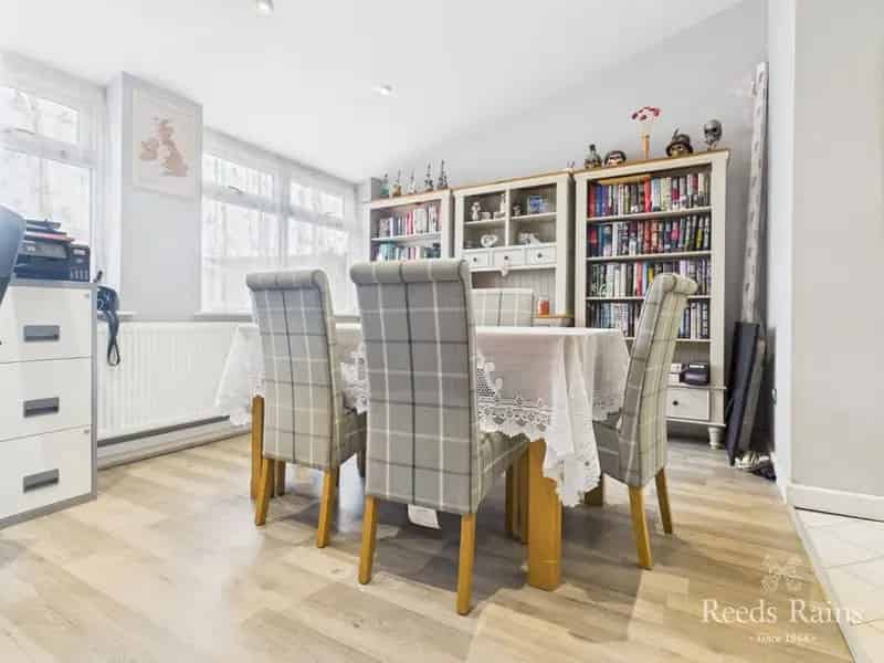 3 Bedroom Semi Detached House for Sale Meadowfield Durham