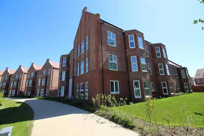 1 Bedroom Apartment to Rent in Beaulieu Park