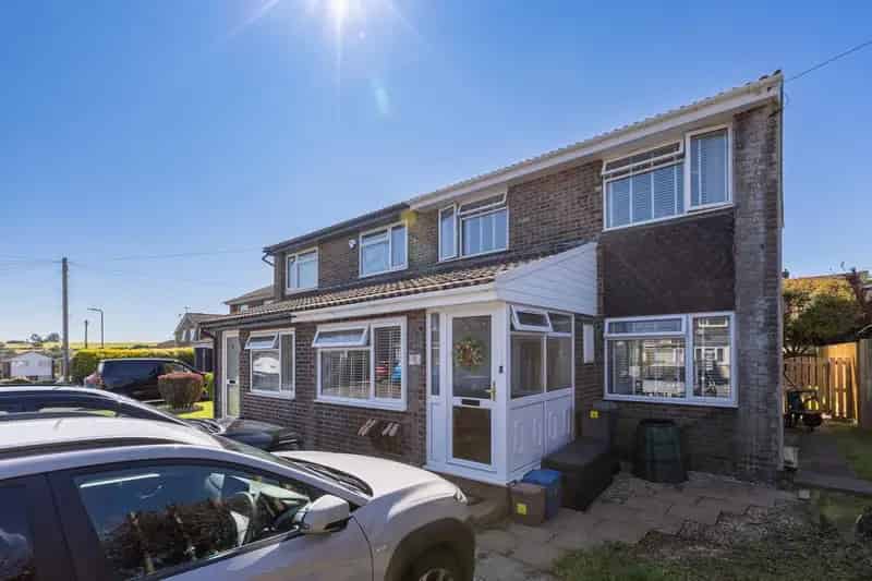 3 Bedroom Semi Detached House For Sale Pentyrch