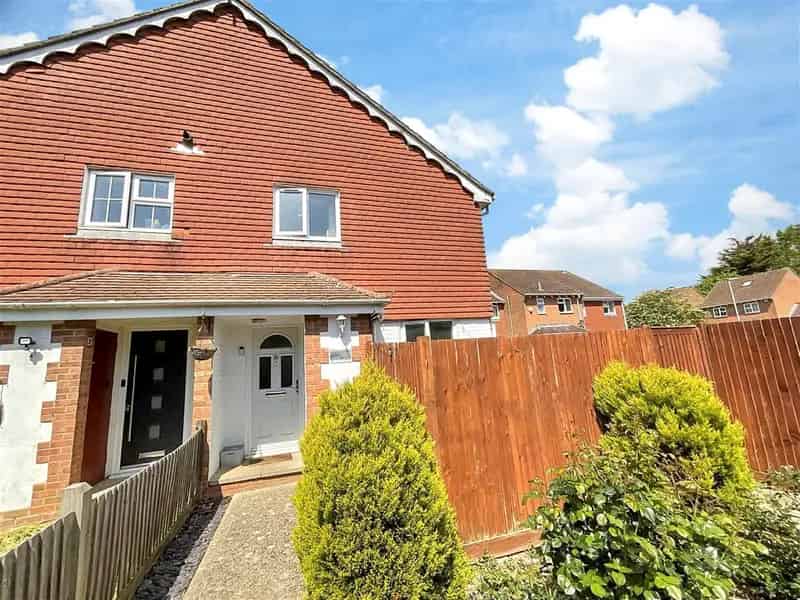 2 Bedroom End of Terrace House for Sale