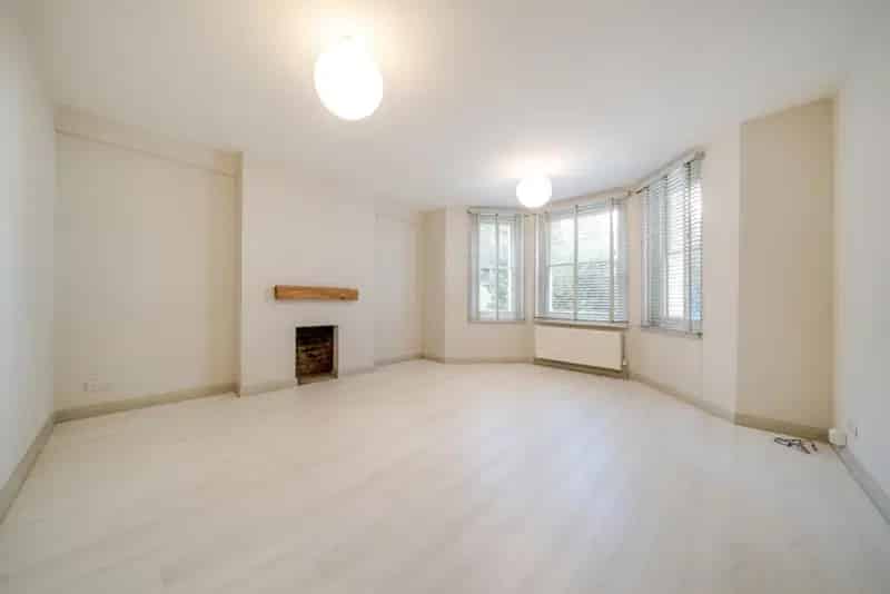 2 Double Bedroom Apartment Short Let Trinity Crescent